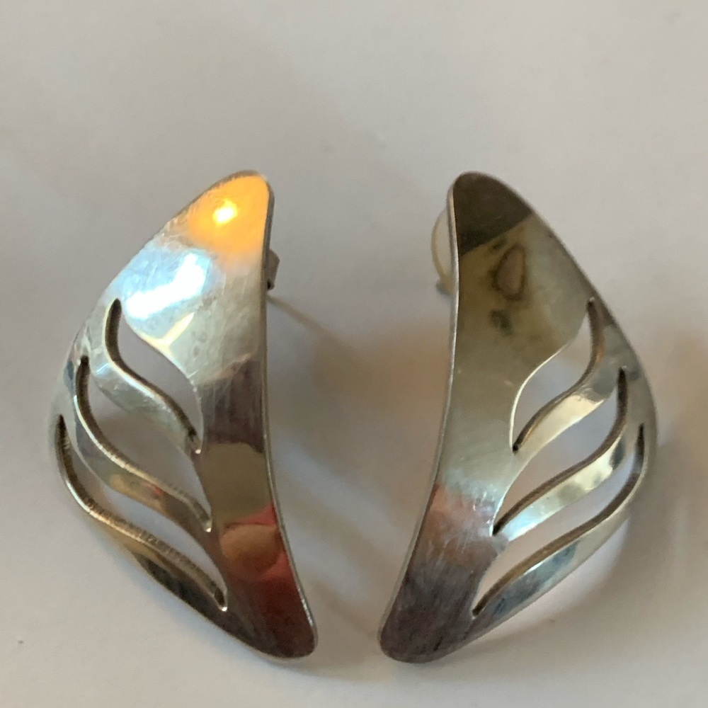 Triangular Sterling silver earrings.